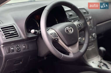Универсал Toyota Avensis 2010 в 