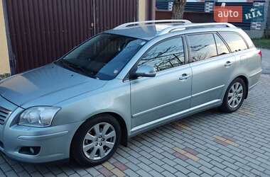 Универсал Toyota Avensis 2007 в Городке