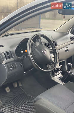 Седан Toyota Avensis 2007 в 