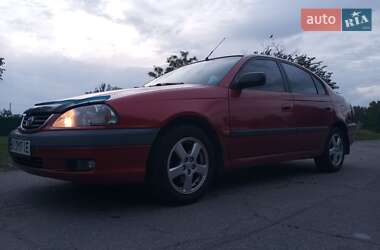 Седан Toyota Avensis 2001 в Кременчуге