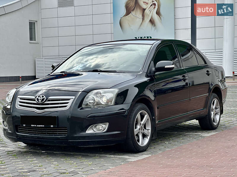 Седан Toyota Avensis 2007 в Киеве