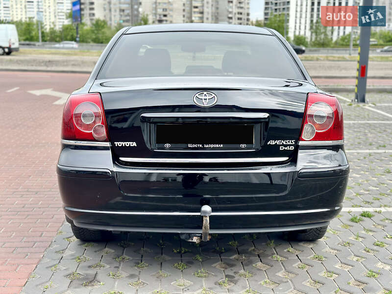 Седан Toyota Avensis 2007 в Киеве