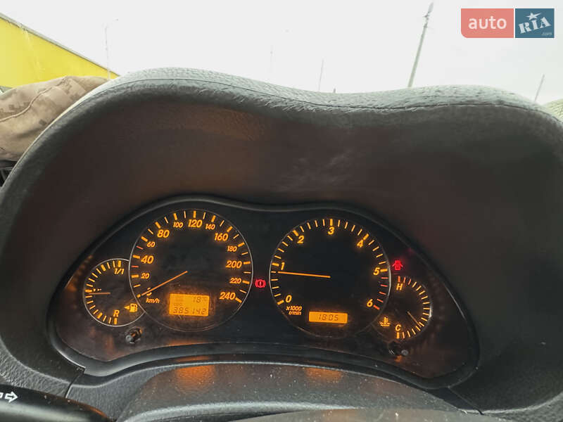 Универсал Toyota Avensis 2003 в Киеве