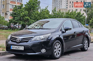 Седан Toyota Avensis 2012 в Києві