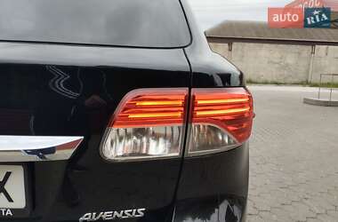 Універсал Toyota Avensis 2012 в 
