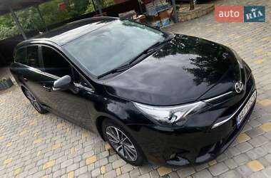 Универсал Toyota Avensis 2016 в Виннице