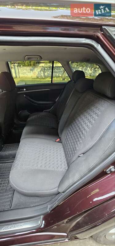 Универсал Toyota Avensis 2006 в Днепре