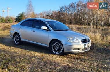 Седан Toyota Avensis 2003 в 