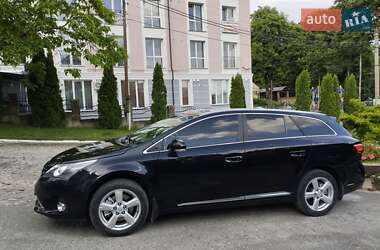 Універсал Toyota Avensis 2012 в Кременці