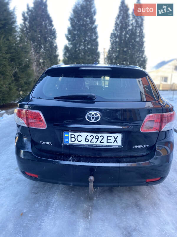 Универсал Toyota Avensis 2010 в Львове
