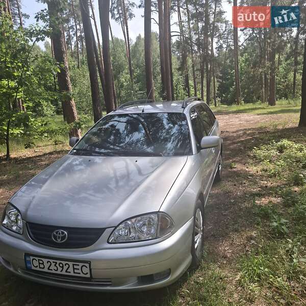 Универсал Toyota Avensis 2001 в Прилуках