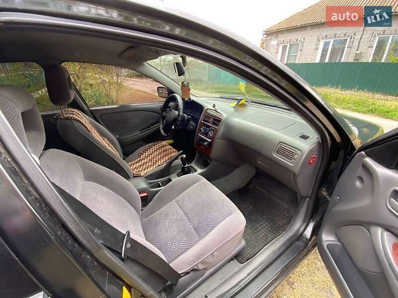 Універсал Toyota Avensis 1998 в Кілії