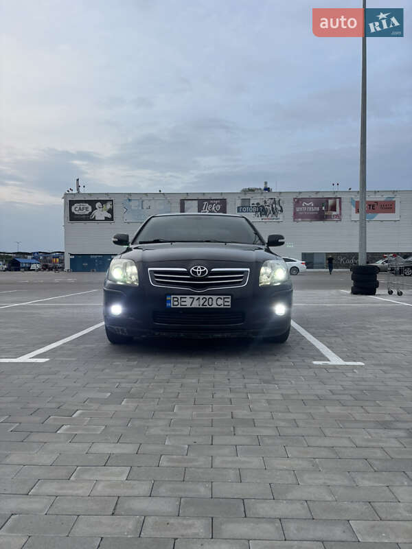 Toyota Avensis 2004