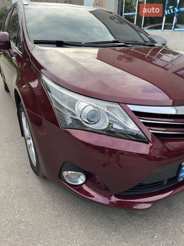Универсал Toyota Avensis 2012 в Киеве фото 4 Универсал Toyota Avensis 2012 в Киеве