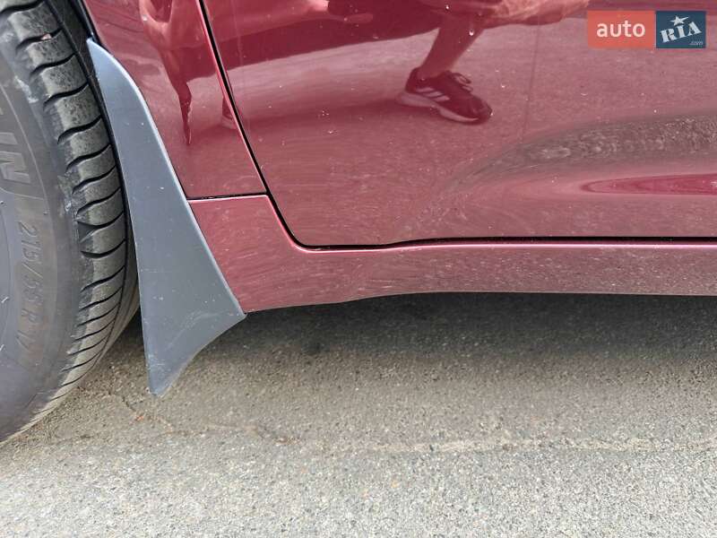 Универсал Toyota Avensis 2012 в Киеве фото 16 Универсал Toyota Avensis 2012 в Киеве