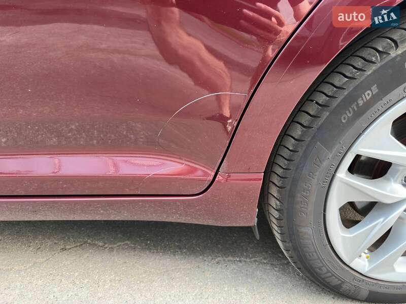 Универсал Toyota Avensis 2012 в Киеве фото 19 Универсал Toyota Avensis 2012 в Киеве