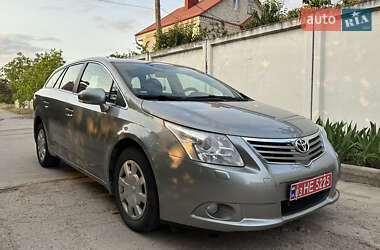 Універсал Toyota Avensis 2010 в Миколаєві