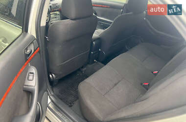 Седан Toyota Avensis 2005 в 