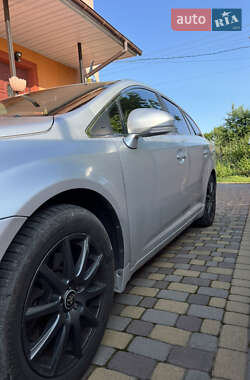 Універсал Toyota Avensis 2011 в Хмельницькому