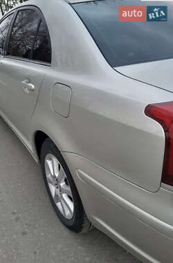 Седан Toyota Avensis 2006 в 