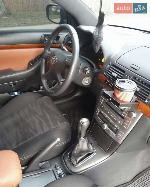 Седан Toyota Avensis 2006 в Ивано-Франковске фото 22 Седан Toyota Avensis 2006 в Ивано-Франковске