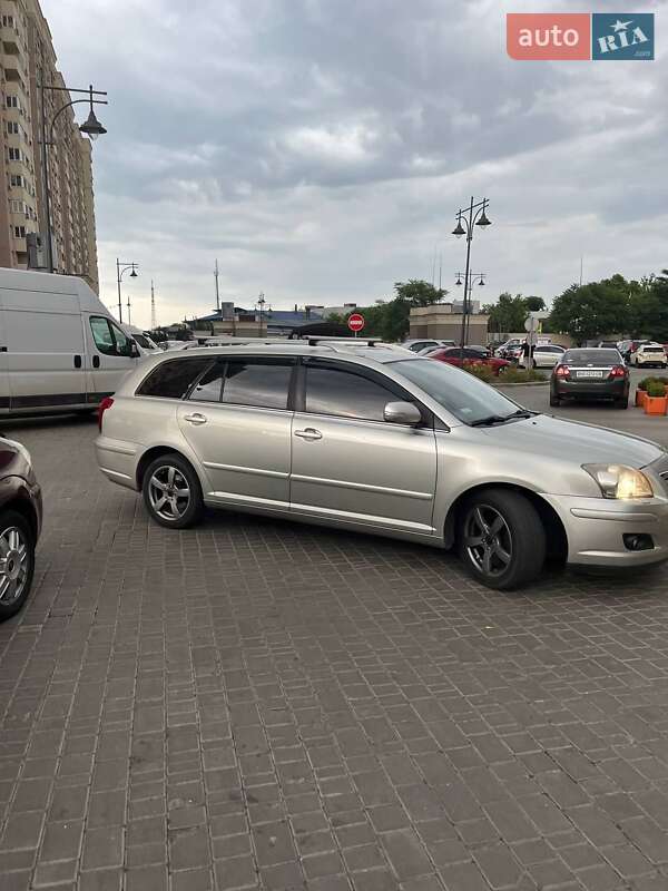 Универсал Toyota Avensis 2006 в Одессе