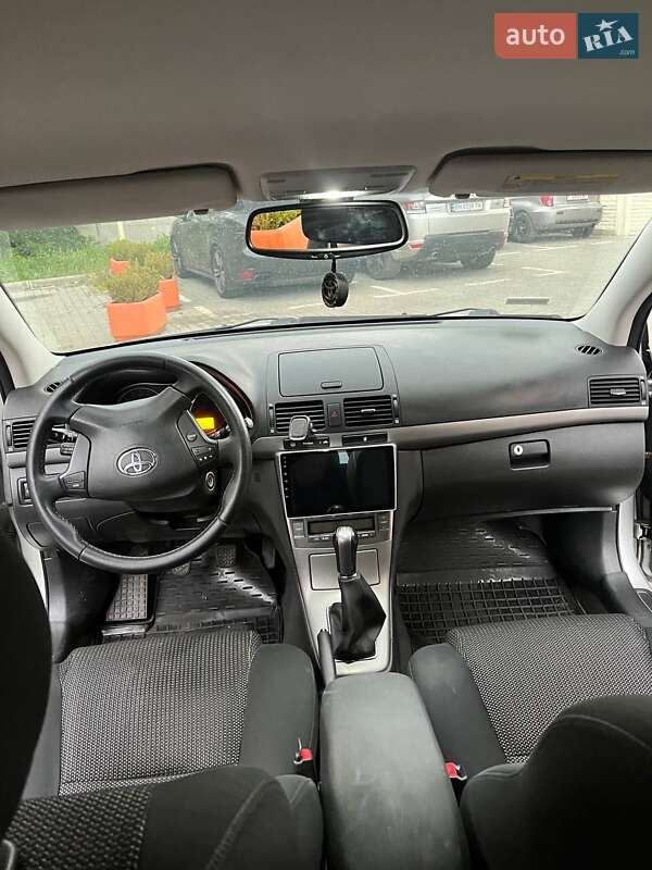 Универсал Toyota Avensis 2006 в Одессе