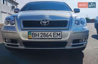 Седан Toyota Avensis 2004 в Одессе