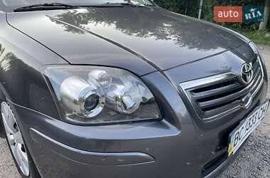 Седан Toyota Avensis 2008 в 
