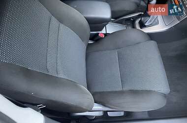 Седан Toyota Avensis 2008 в 