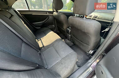 Седан Toyota Avensis 2008 в 