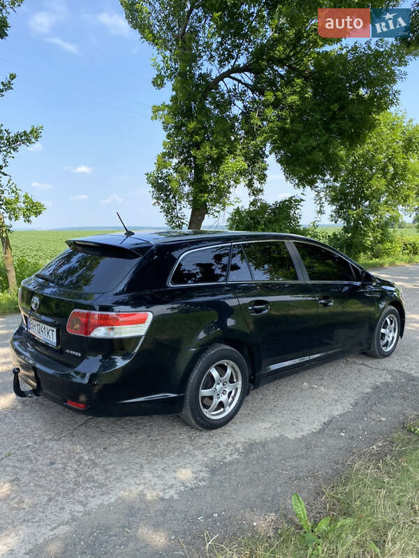 Универсал Toyota Avensis 2010 в Кодыме