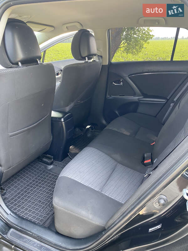 Универсал Toyota Avensis 2010 в Кодыме