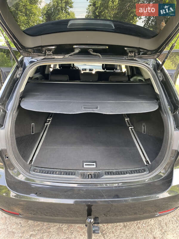 Универсал Toyota Avensis 2010 в Кодыме