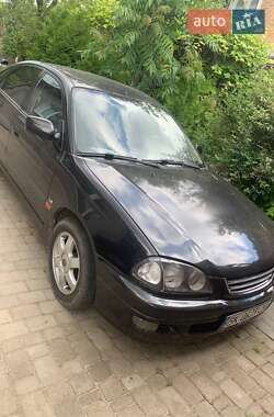 Лифтбек Toyota Avensis 1999 в 