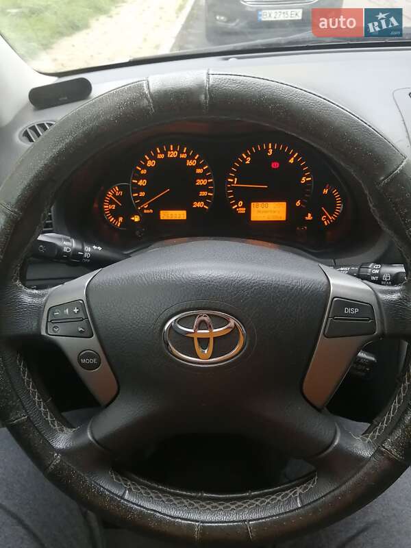 Универсал Toyota Avensis 2008 в Хмельницком