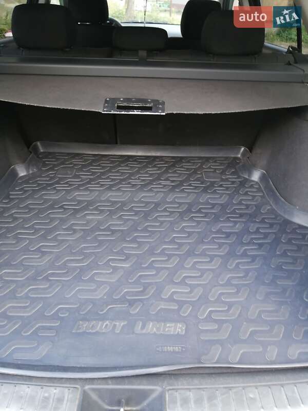 Универсал Toyota Avensis 2008 в Хмельницком