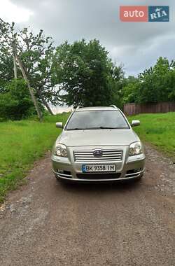Универсал Toyota Avensis 2004 в Дубно