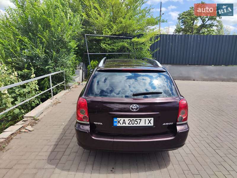 Универсал Toyota Avensis 2007 в Краматорске