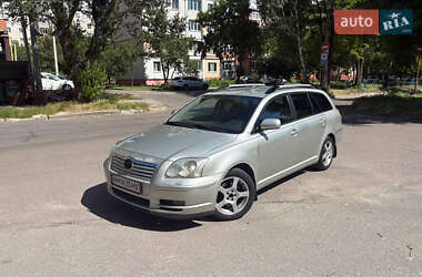 Універсал Toyota Avensis 2004 в Житомирі