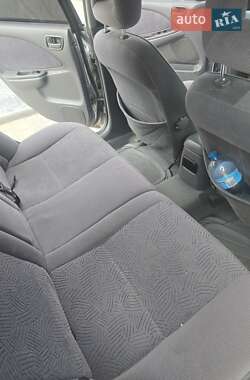Универсал Toyota Avensis 1999 в 