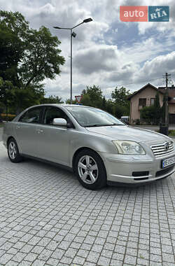 Седан Toyota Avensis 2003 в Львове