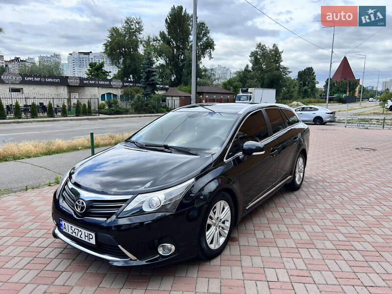Toyota Avensis 2014