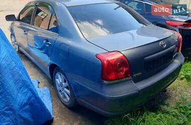 Седан Toyota Avensis 2004 в Одесі