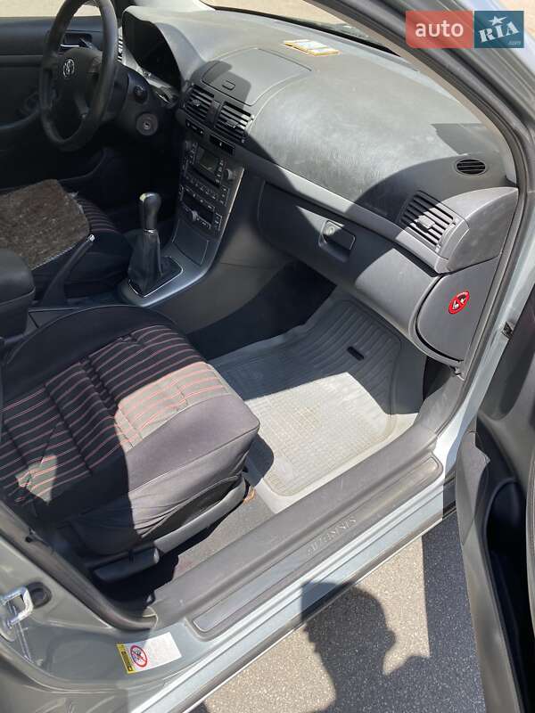 Седан Toyota Avensis 2007 в Киеве