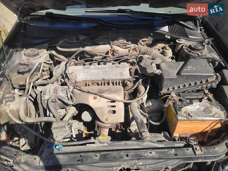 Седан Toyota Avensis 2000 в Одесі