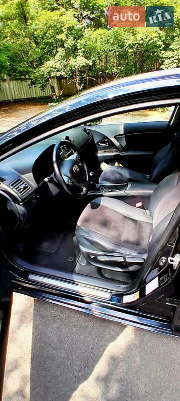 Универсал Toyota Avensis 2012 в Киеве