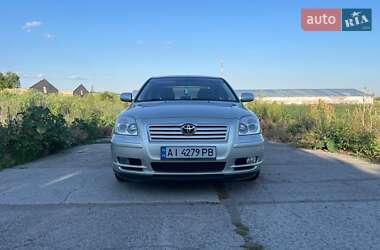 Седан Toyota Avensis 2004 в Кагарлыке