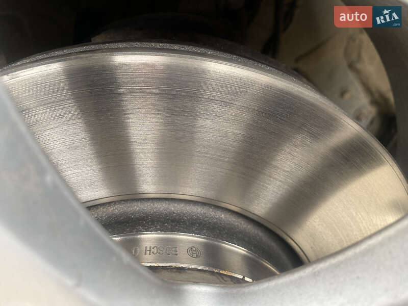 Универсал Toyota Avensis 2010 в Деражне