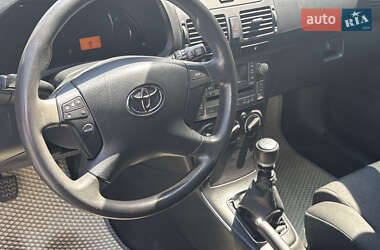 Универсал Toyota Avensis 2006 в 